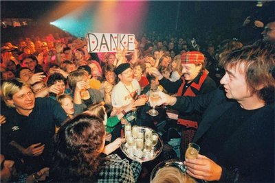 Die Puhdys waren Stammgäste im Freiberger Tivoli, im Bild Dieter Birr (Maschine, r.), und Dieter Hertrampf (Quaster). 