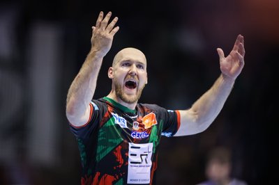 Christian O'Sullivan wird nach dem Gummersbach-Spiel verabschiedet. (Archivbild)