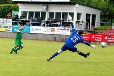 Andreas Knoll (links) wechselt von Merkur Oelsnitz zum FC Trogen.