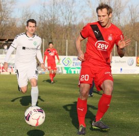 René Lange (r.) hat die FSV-Fans erneut mit einem Traumtor verzückt.