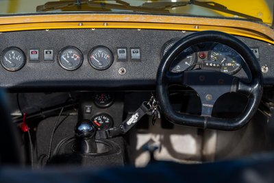 Englishman in Saxony: Der 1991 erstmals zugelassene Super Seven ist ein Rechtslenker und wird pro Jahr etwa 3000 bis 4000 Kilometer bewegt.