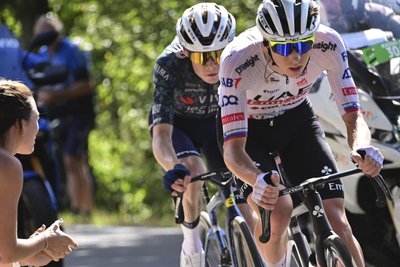 Teilnehmer der Tour de France im Vorjahr im italienischen Bologna. Gibt es in Zukunft auch solche Bilder aus Oelsnitz?