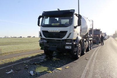 Mit diesem Lkw prallte der Smart zusammen.