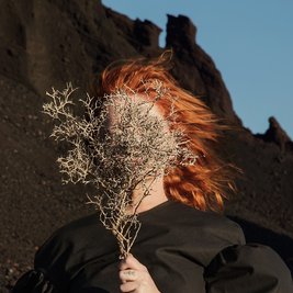 Erstmals war Alison Goldfrapp auf "Silver Eye" auch fürs Artwork zuständig. Ihre Fotos finden auf Instagram viele Fans.