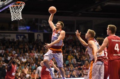 Die Chemnitzer Niners (im Bild Michael Fleischmann) haben am Samstagabend gegen die Nürnberg Falcons gewonnen.