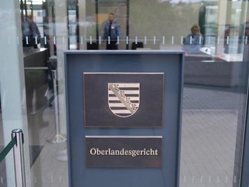 Der Prozess gegen "Revolution Chemnitz" findet am Oberlandesgericht in Dresden statt.