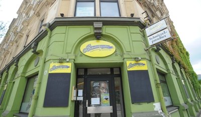 Das Schnitzel-Paradies im Eckhaus Hartmannstraße/An der Markthalle: Mietvertrag gekündigt, Ende August ist Schluss.