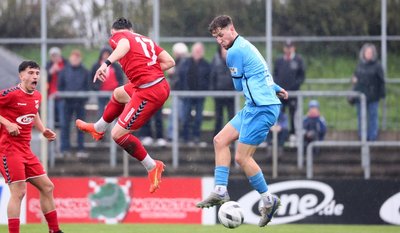 Von Links: Amer Kadric (17, Meuselwitz), Tim Campulka (14, Chemnitz).