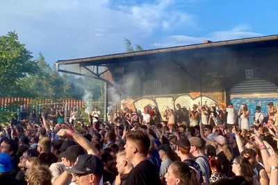 2000 ausgewählte Fans konnten beim Konzert dabei sein.