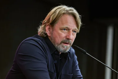 Sven Mislintat bei einer Pressekonferenz. (Archivbild)