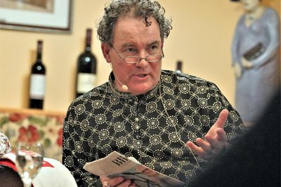 Entertainer Beat Toniolo hat eine neue Reihe im Hotel am Kurhaus in Bad Schlema ins Leben gerufen.