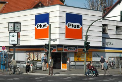 Auch die Tengelmann-Tochter Plus war einst mit tausenden Filialen vertreten. Der Großteil wurde zu Netto-Märkten.