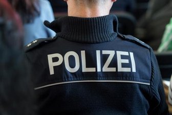 61 gefälschte Impfausweise bei Wohnungsdurchsuchung in Dresden gefunden -