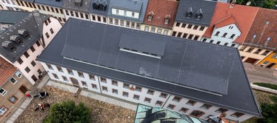 Dieser Blick auf die sanierte "Alte Lateinschule" bietet sich dem Betrachter von der benachbarten Kunigundenkirche aus.