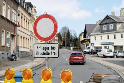 Aktuell sind zahlreiche Straßen im Erzgebirge gesperrt. Auch auf der B 95 in Thum wird gebaut. 