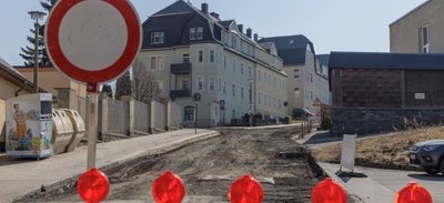 Für die Beteiligung am Ausbau der Alten Poststraße will der Abwasserzweckverband Oberes Zschopau- und Sehmatal samt Zuschüssen einen Millionenbetrag investieren. 