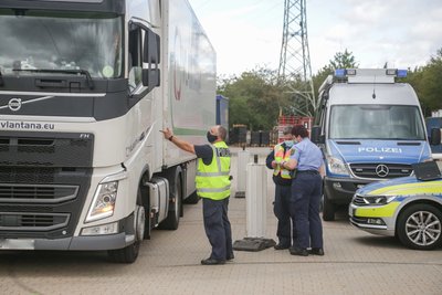 Die Polizei stellte bei der Kontrolle zahlreiche Verstöße fest.