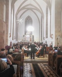 Orchester, Chöre und Solisten vereinten ihr Potenzial zur Aufführung der Messe G-Dur von Johann Gotthilf Tag.