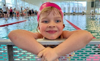Maja Thümmler vom ESV Lok Zwickau konnte sich beim Seepferdchen-Sprintpokal über zweimal Gold und einmal Bronze freuen. 