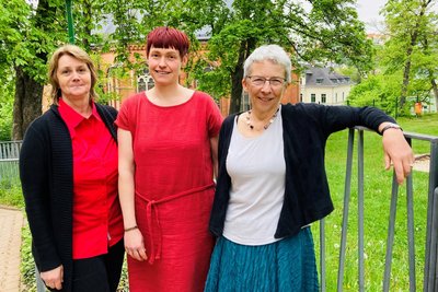 Sind der Kopf des Ambulanten Hospiz- und Palliativberatungsdiensts „Zion“ in Aue: Sylvia Korb, Melanie Schmidt und Angela Breitfeld (v. l.). Innerhalb von 15 Jahren haben sie ein stabiles Netzwerk von Sterbebegleitern für die Region aufgebaut.
