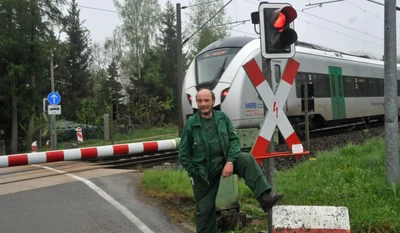 Fredo Rudolph gehörte als Feuerwehrmann in Breitenau zu den ersten Rettungshelfern am Unglücksort. Heute soll hier eine moderne Ampelanlage solch ein dramatisches Ereignis verhindern. 