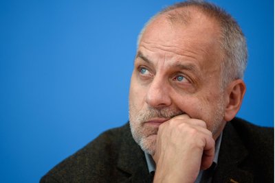 Der Fraktionschef der Linken im Landtag von Sachsen, Rico Gebhardt, will, dass der Freistaat sich des Fichtelberghauses annimmt.