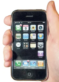 Apples I-Phone, über ein 3,5-Zoll-Display gesteuert, das auf Berührung reagiert, eroberte ab 2007 dem Smartphone einen Massenmarkt. Zuerst fielen die Vorbehalte, später auch die Preise.