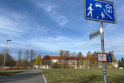 19 Eigenheime haben entlang der Straße „Am Stadtpark“ Platz. Es fehlt an Interessenten.