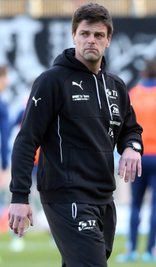 FSV-Trainer Torsten Ziegner ist bedient von der Leistung des Schiedsrichtergespanns.