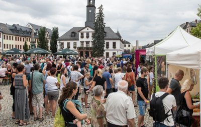 Dichtes Gedränge herrschte bei der ersten Auflage 2018 an den Ständen der Essensanbieter. 