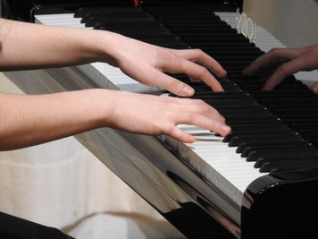 Klavier Solo ist eine der wichtigsten und meistbesetzten Wettbewerbskategorien von "Jugend musiziert".