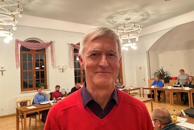 Michael Eckardt (SPD) nach seiner Verpflichtung als Stadtrat in Großschirma am 27. November 2023 im Bürgerhaus Hohentanne.