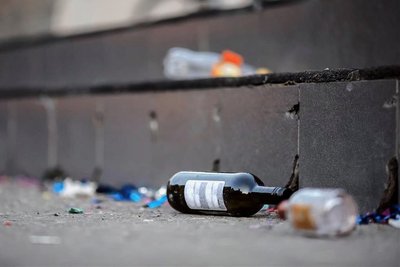 Bei der Party im Erzgebirge floss reichlich Alkohol. Ein 25-Jähriger fasste seiner Cousine an der Brust und schob seine Hand unter ihre Leggings. 