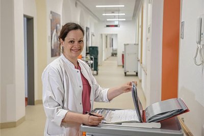 Dr. Kristina Rauh ist Oberärztin und Kinder-Endokrinologin und -Diabetologin in der Kinderklinik des Klinikums. Nach dem Studium an der Humboldt-Universität kehrte sie nach Chemnitz zurück. 