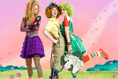 „Der Traumzauberbaum und Rosenhufs Liebesbrille“ wird am Samstag im Stadttheater gezeigt.