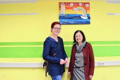 Schulsozialarbeiterin Antje Hänel-Brodhagen (links) und Klassenlehrerin Petra Porstmann wollen sensibilisieren. 
