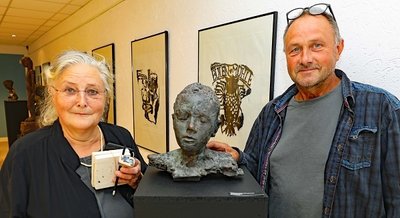 links: Anna Franziska Schwarzbach - Künstlerin, rechts: Peter Paul Brockhage - Künstler