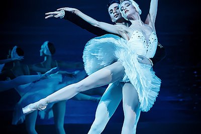 Zum dritten Mal in Deutschland: Das Kiew Grand Ballett tourt regelmäßig weltweit. Am 12. Januar machen sie mit dem beliebten Werk „Schwanensee“ einen Stopp in Chemnitz.