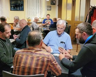 Die Skatrunde aus Ebersbrunn ist in die Oberliga aufgestiegen. 
