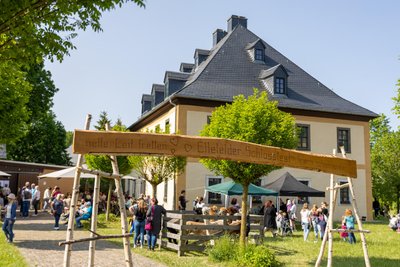 Das Obere Schloss in Ellefeld ist Schauplatz des Festes.