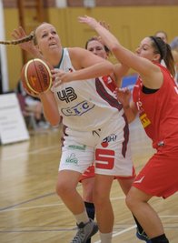 Neuzugang Molly Schlemersteuerte bei ihrem Debüt im Trikot der Chem-Cats 13 Punkt bei.