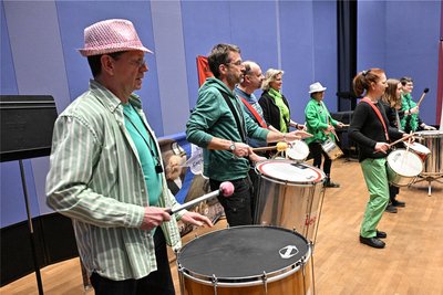 Die Gruppe Samba Animada stellte sich in der Musikschule vor.