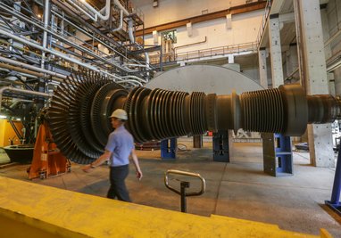 Die "Innereien" einer Turbine zur Stromerzeugung im Chemnitzer Heizkraftwerk.