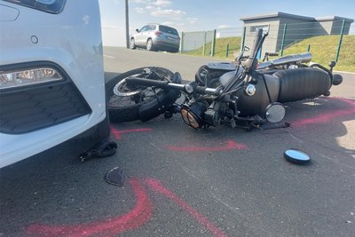 Der Unfall ereignete sich am Donnerstagnachmittag auf der Straße Richtung Frauenstein.