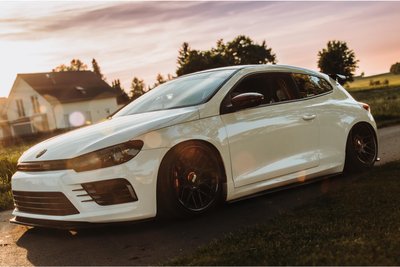 130 bis 140 Fahrzeuge sollen am Palais zu sehen sein, unter anderem dieser VW Scirocco.