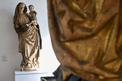 Die Mondsichelmadonna aus der Marienkirche in Zwickau, um 1470/80 gehört zu den Leihgaben.