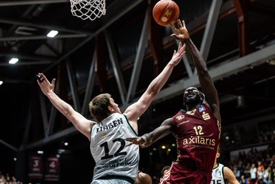Center Amadou Sow (hier im Spiel gegen Trier am 30. Dezember) soll gegen Frankfurt wieder dabei sein.