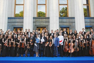 Das Kyiv Symphony Orchestra und die Chursächsische Philharmonie spielen in der Saison 2023/24 gemeinsam in Bad Elster.