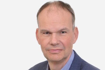 Der Historiker Mike Schmeitzner, stellvertretender Direktor des Hannah-Arendt-Instituts für Totalitarismusforschung der TU Dresden, hat umfangreich zu Martin Mutschmann geforscht und unter anderem das Buch "Der Fall Mutschmann" veröffentlicht.