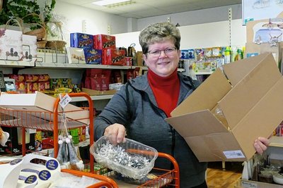 Im Januar will Karin Zenker ihren Laden noch jede Woche an drei Tagen öffnen. Doch bald wird "Karins Lebensmittel Punkt" für immer die Türen schließen.